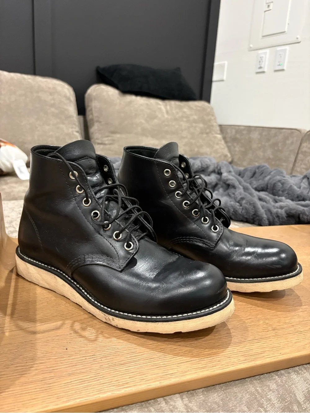 Red Wing 8823 x Freak Rare Special Edition- Black Glass Leather- 8.5 D- seconds